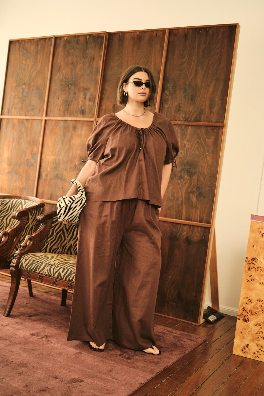 Wide-leg pants